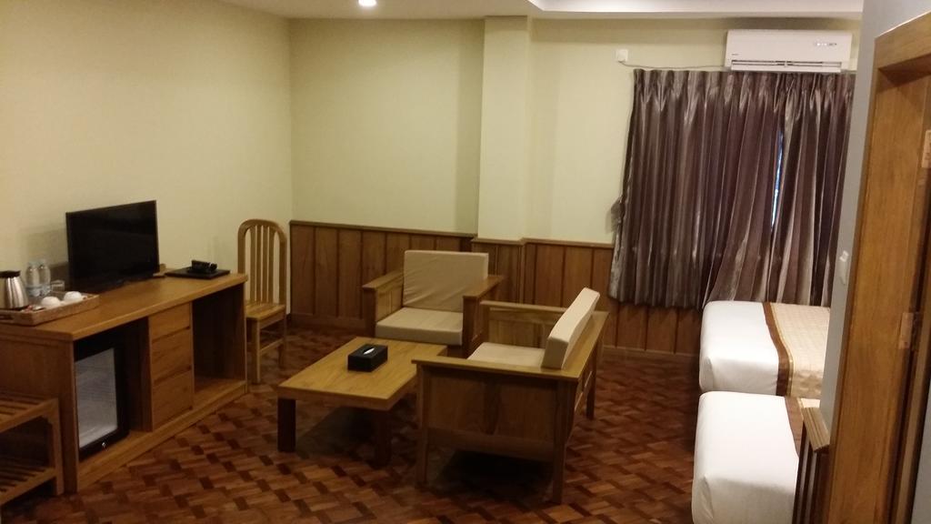 Hotel H Valley Γιανγκόν Εξωτερικό φωτογραφία